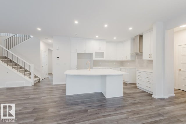 2027 209 Street Nw, Edmonton