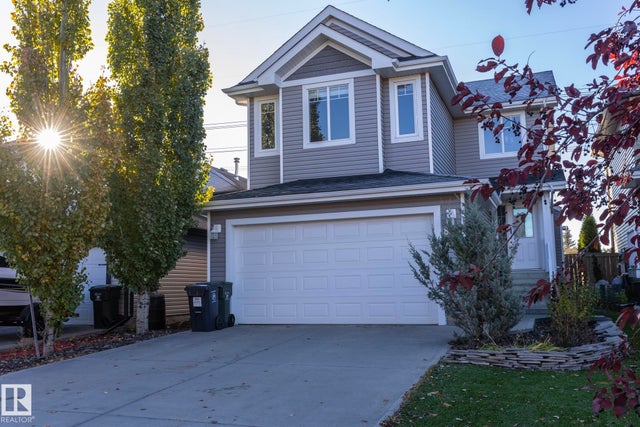 894 Oakland Boulevard, Devon