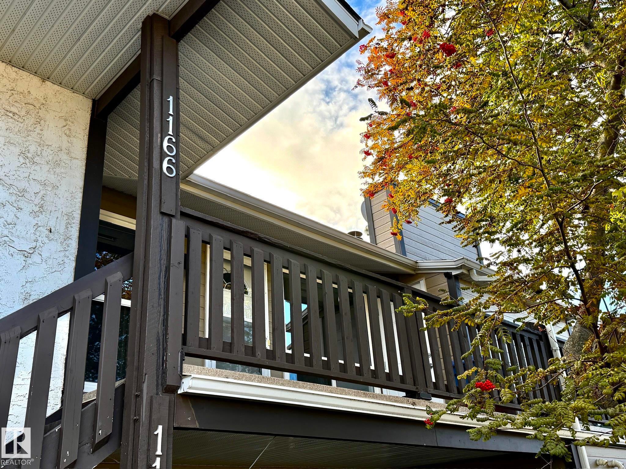 Real Estate Listing in Skyrattler, Edmonton