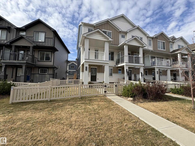 838 Daniels Way Sw, Edmonton