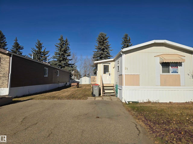 21 4819 51 Avenue, Millet