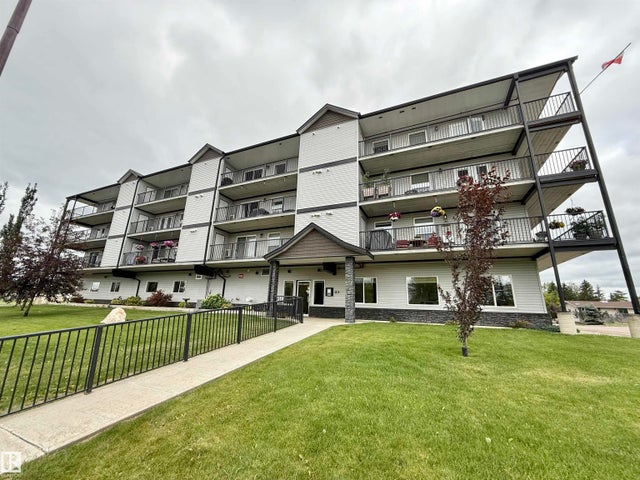 302 4614a Lakeshore Drive, St. Paul Town