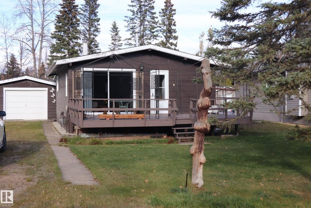 603 Long Lake Dr., Long Lake