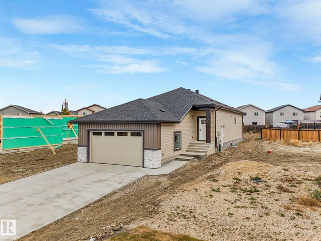 36 Dalquist Bay, Leduc
