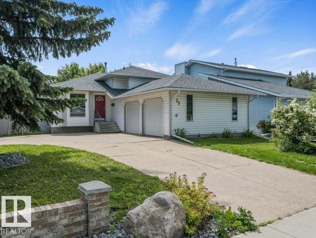 99 Arlington Drive, St. Albert