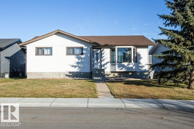 11040 104 Street, Westlock