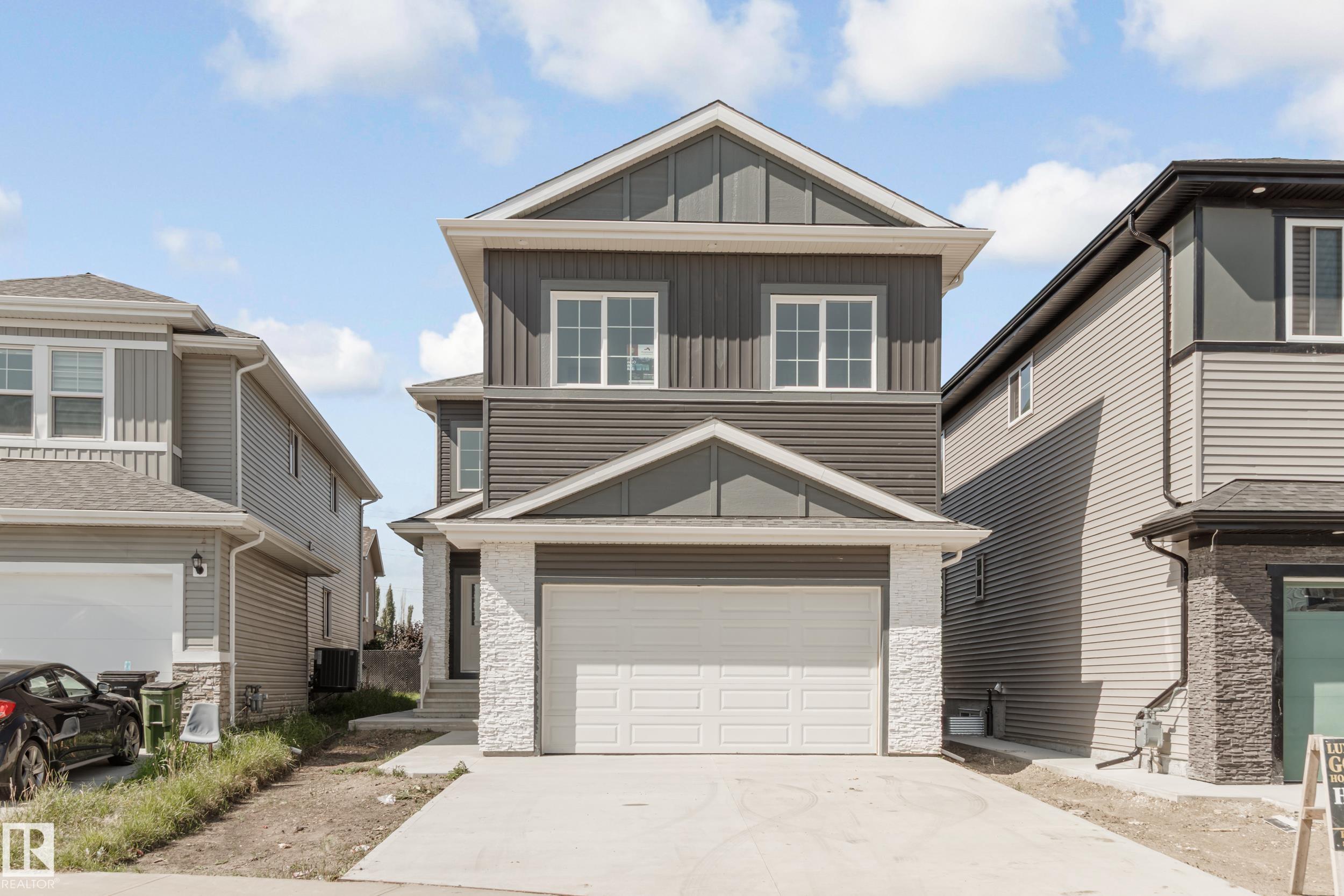 Fraser Real Estate Listing, Edmonton, AB T5Y 3J1