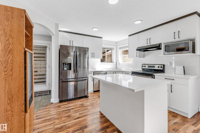 1921 119a Street Sw, Edmonton