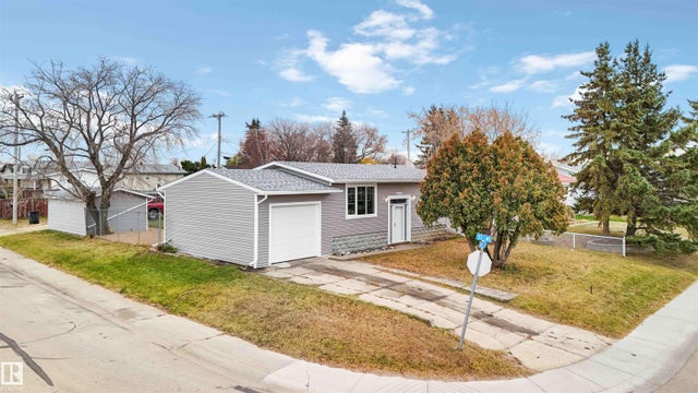 5039 49 Street, Gibbons