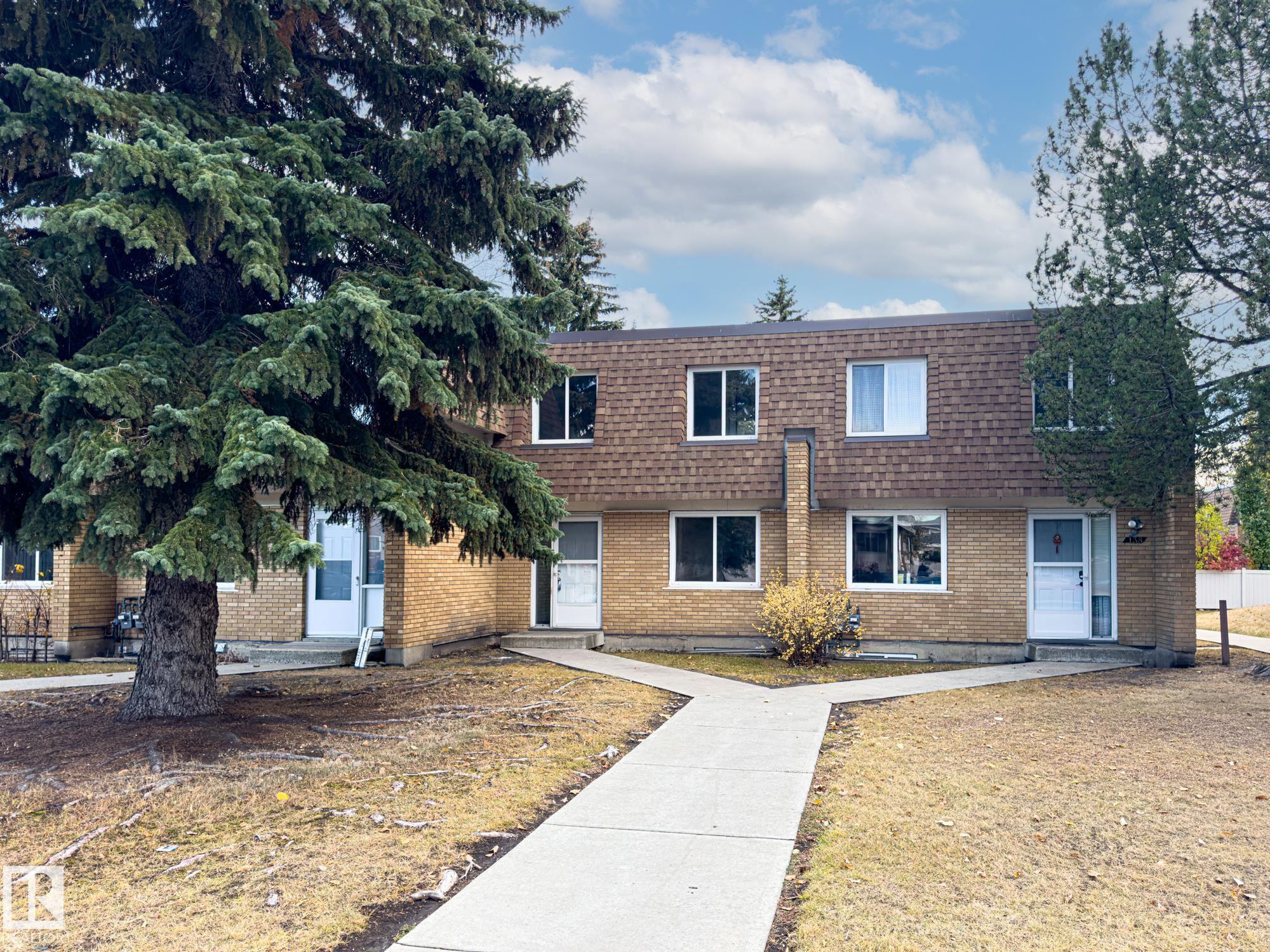 Condo / Townhouse Home for Sale in Edmonton, AB