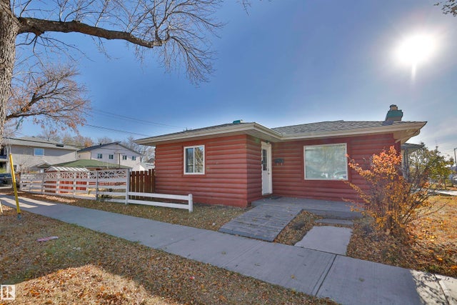 9629 120 Avenue Nw, Edmonton