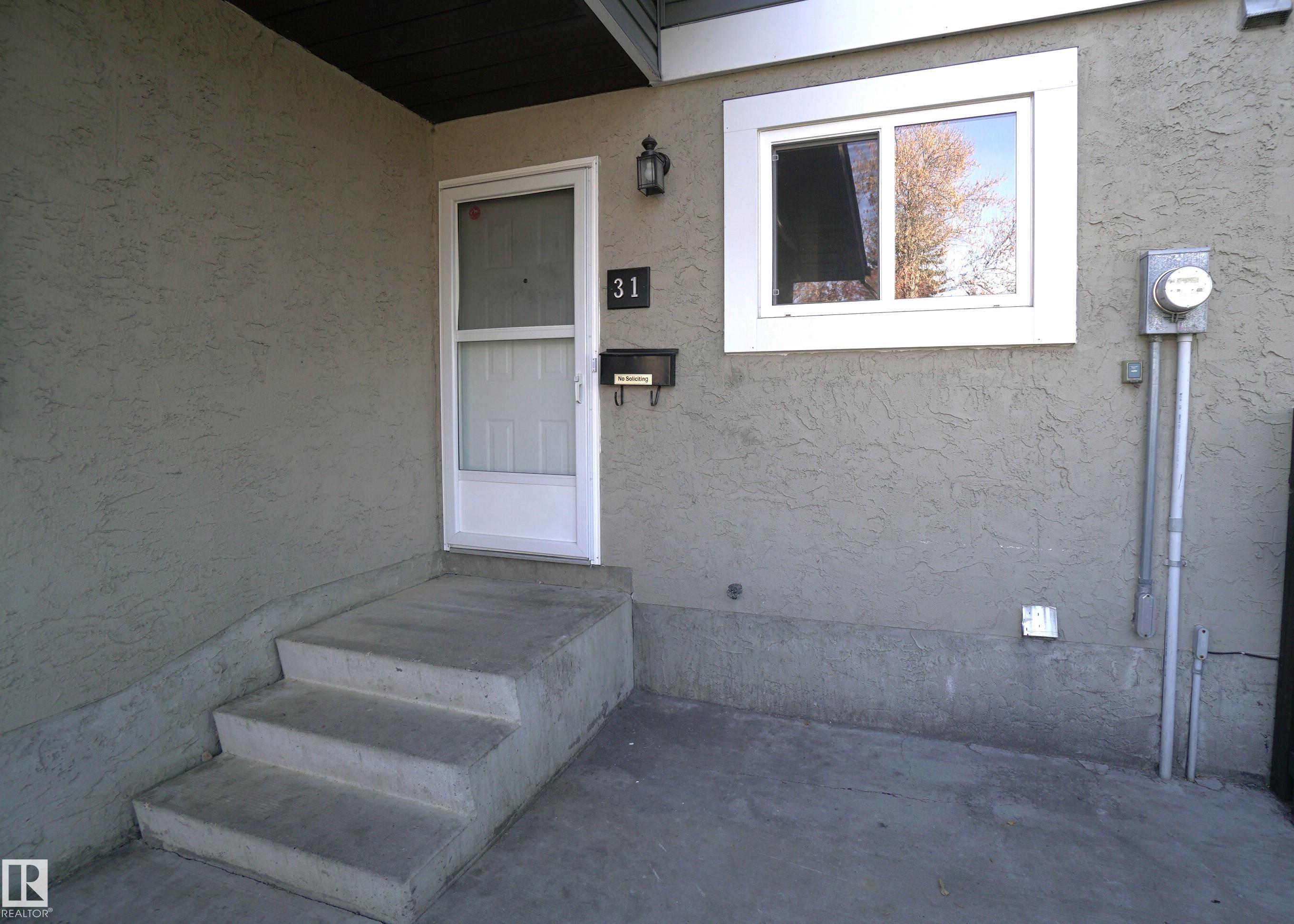 Edmonton Real Estate: Condo / Townhouse Property for Sale in Kameyosek