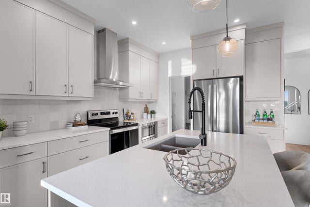 4809 Cawsey Terrace, Edmonton