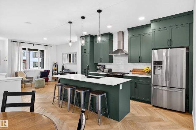 3847 Chrustawka Place Sw, Edmonton