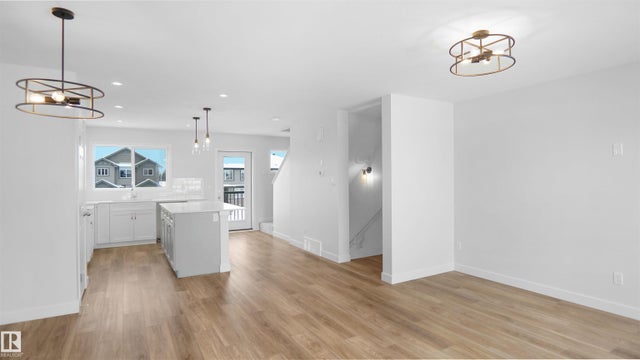 938 19 Avenue Nw, Edmonton