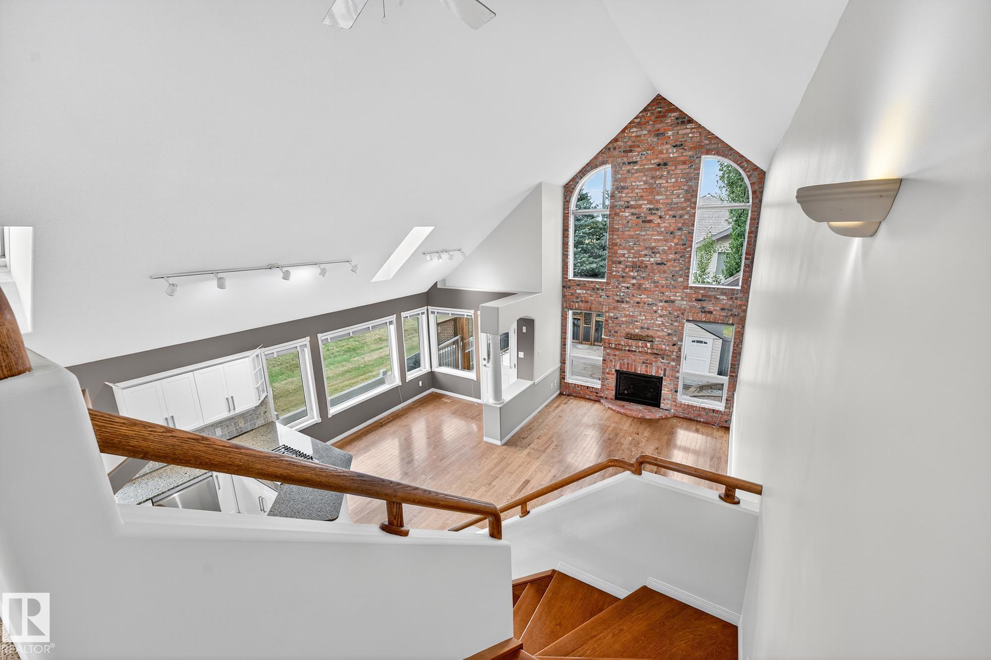 Edmonton Real Estate: Single Family Property for Sale in Carter Crest