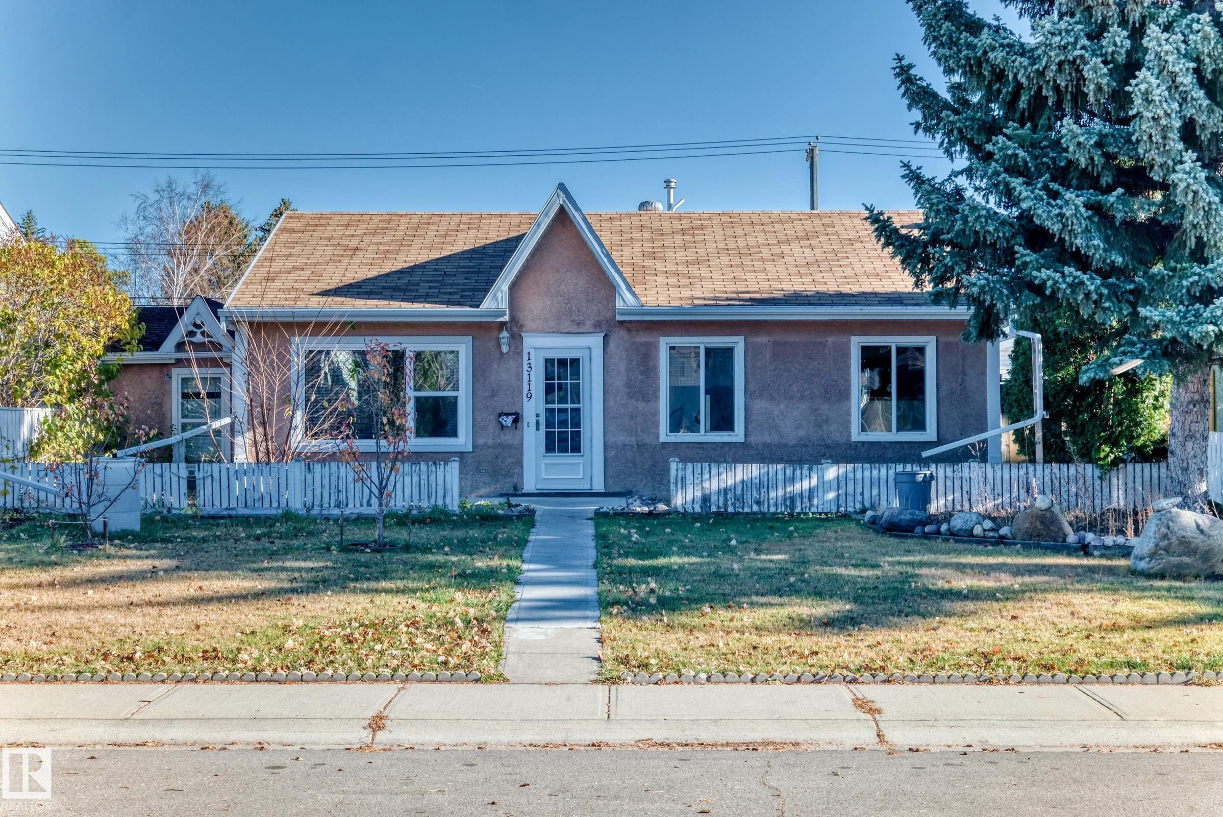 Photo for MLS®# E4464053 - home for sale at 13119 135 Street Northwest, Athlone, Edmonton AB