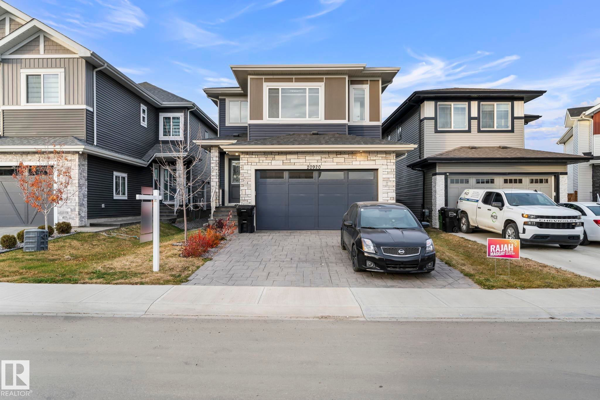 Photo for MLS®# E4464101 - home for sale at 20920 128 Avenue Northwest, Trumpeter Area, Edmonton AB