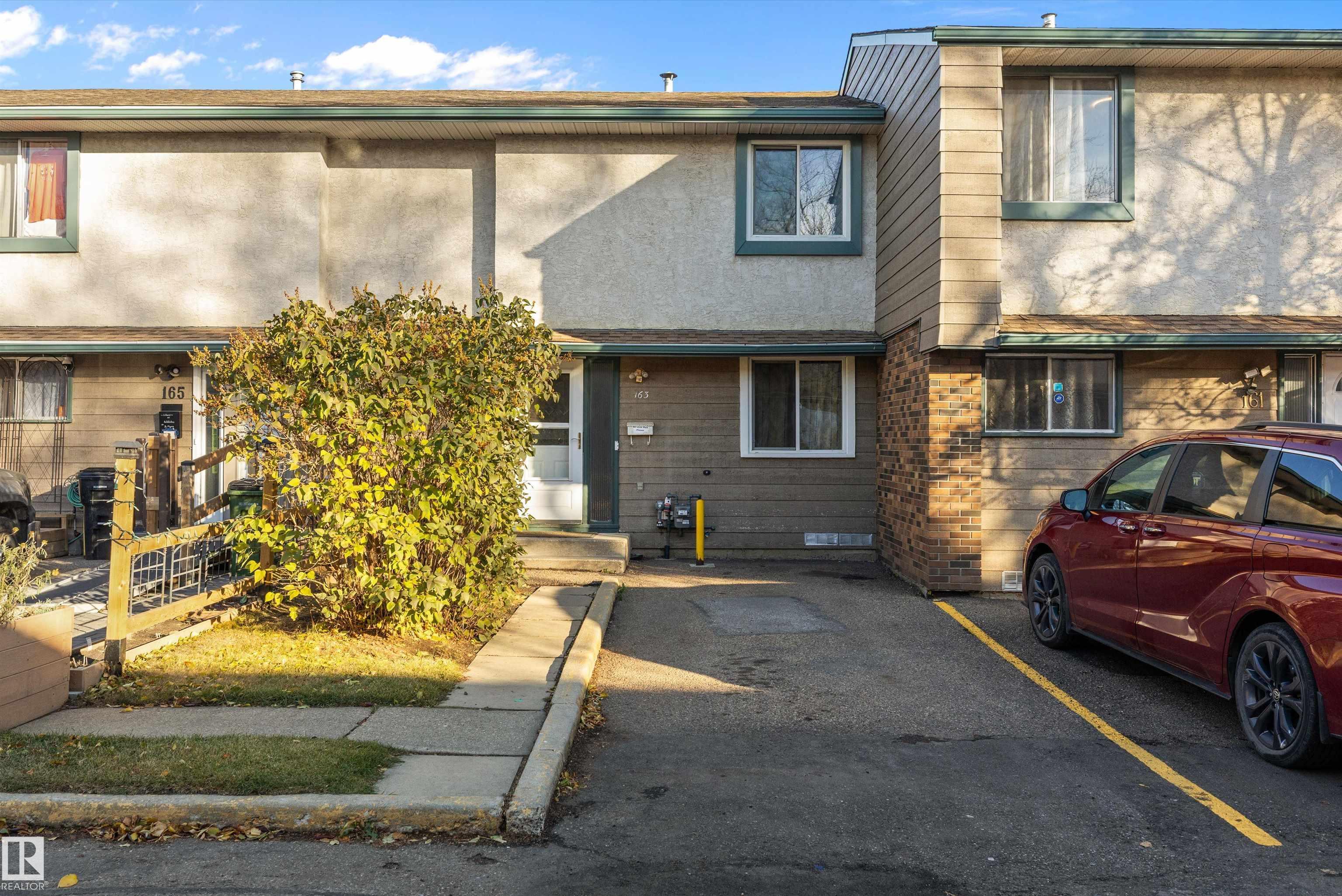 163 Abbottsfield Road, Edmonton