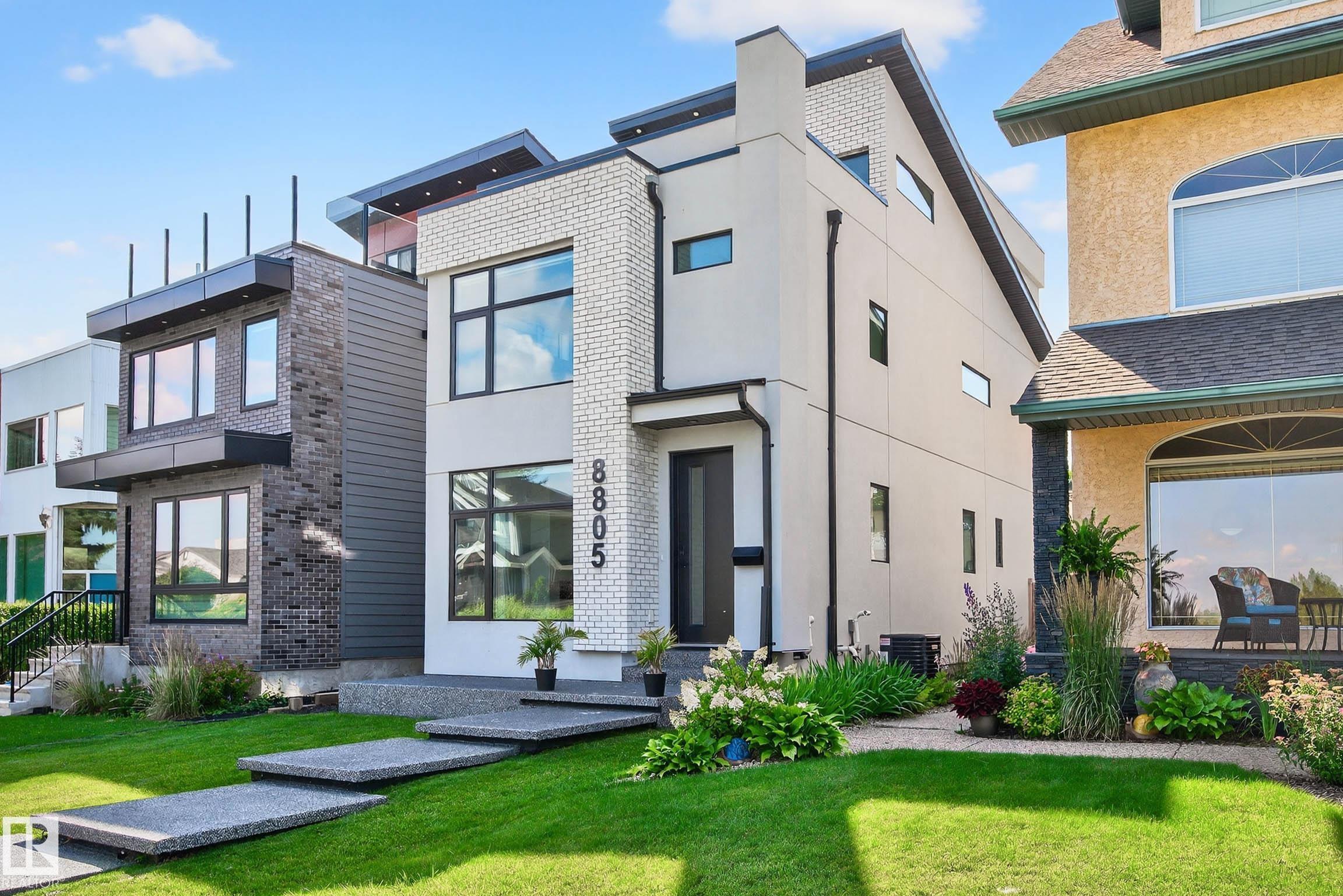 Single Family Property for Sale at 8805 Strathearn Drive Northwest, Edmonton: MLS®# E4464158