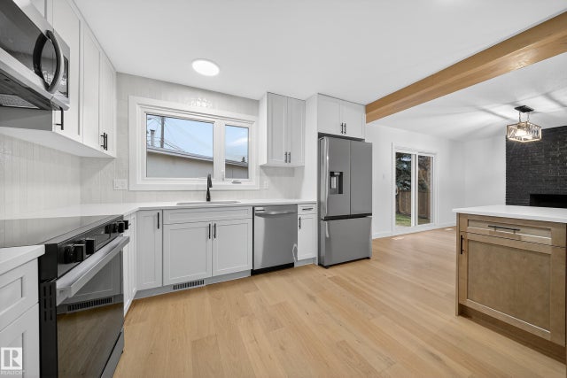 11147 36a Avenue Nw, Edmonton