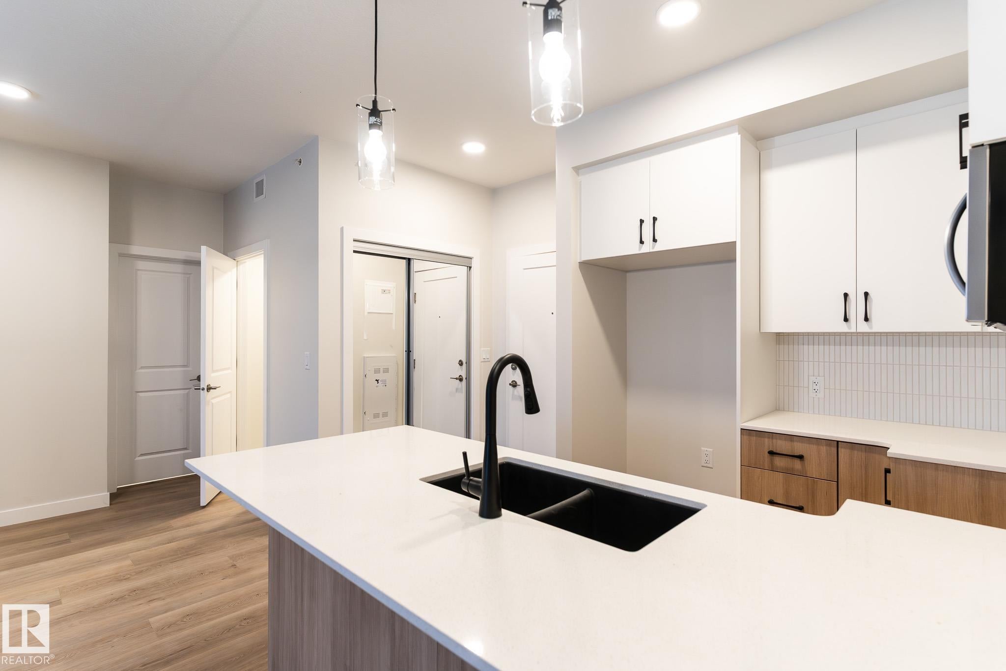 Edmonton Condo / Townhouse Home for Sale 