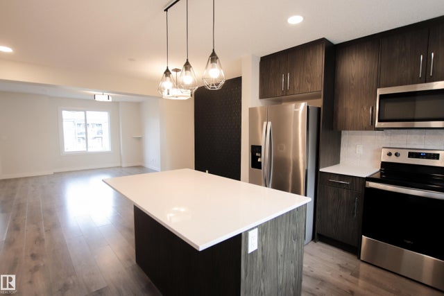 38 3025 151 Avenue, Edmonton