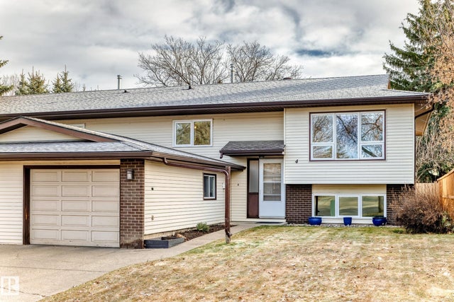 4 Woodlands Road, St. Albert