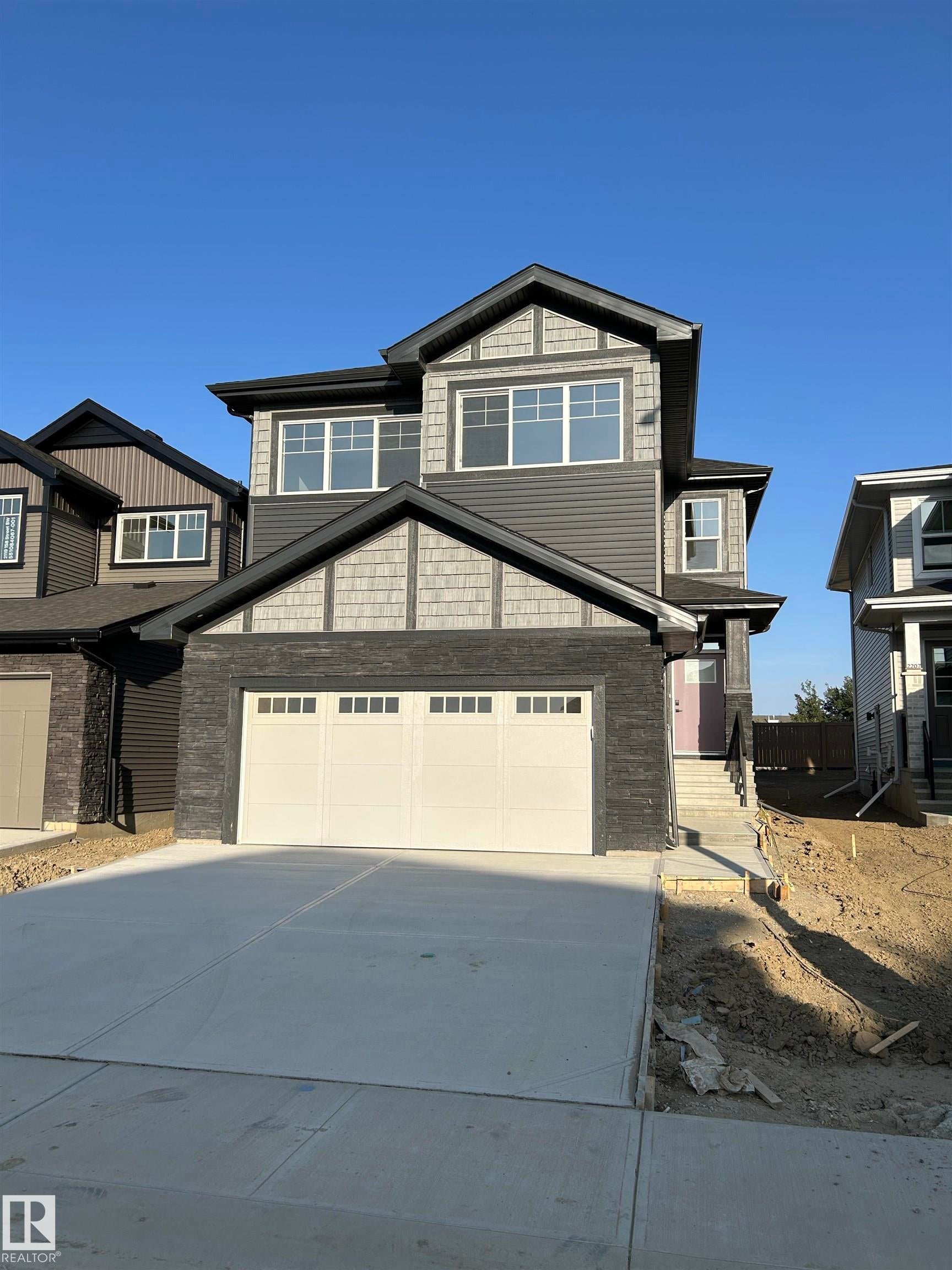 Photo for MLS®# E4464521 - home for sale at 2203 158 Street Southwest, Glenridding Ravine, Edmonton AB