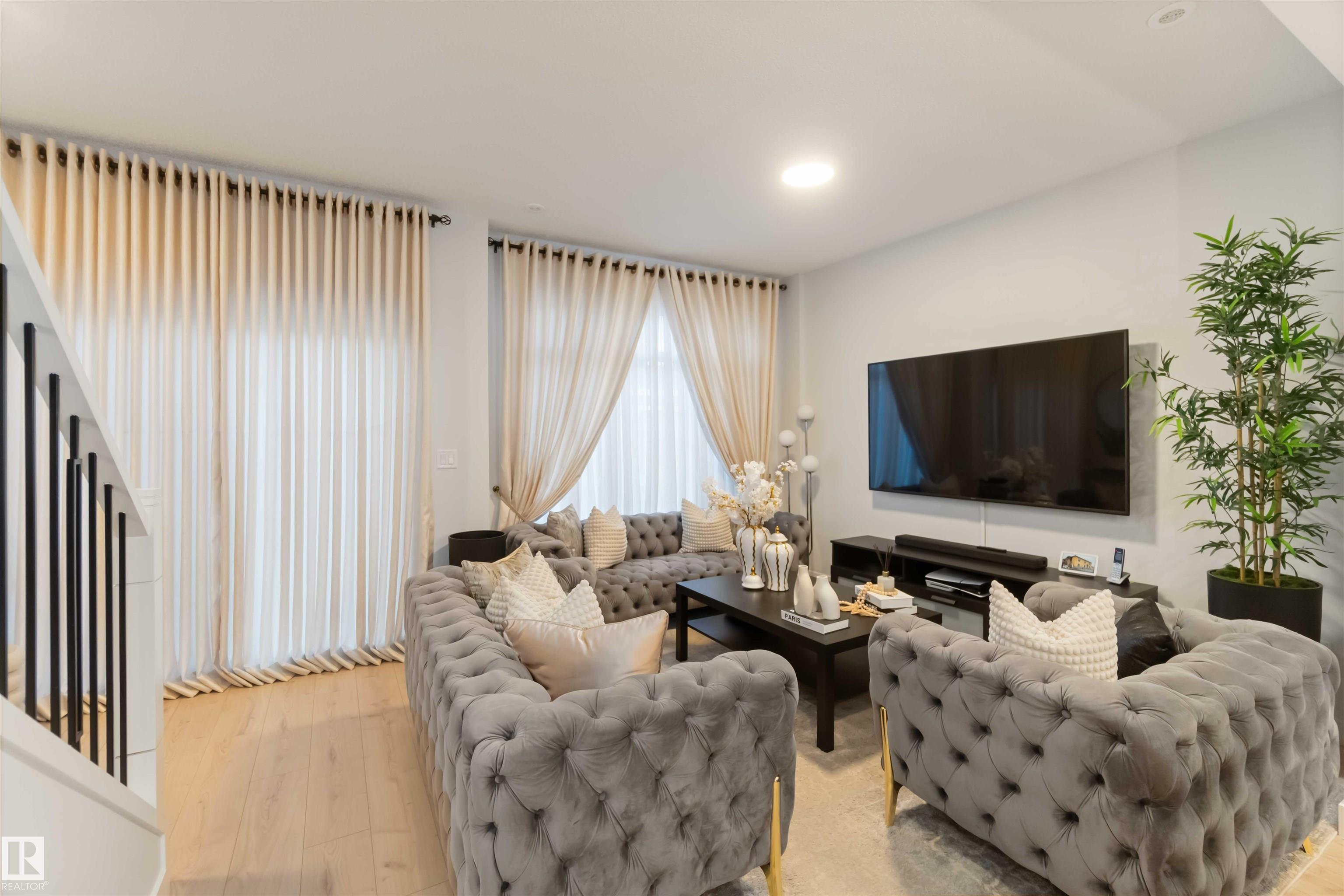 Photo of Listing #E4464556