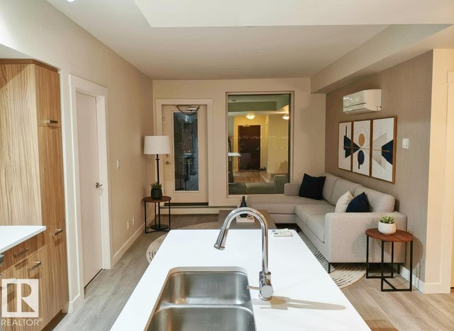 2505 10410 102 Ave, Edmonton