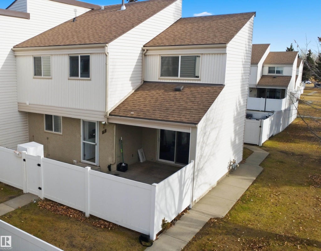 15 Woodvale Vg, Edmonton