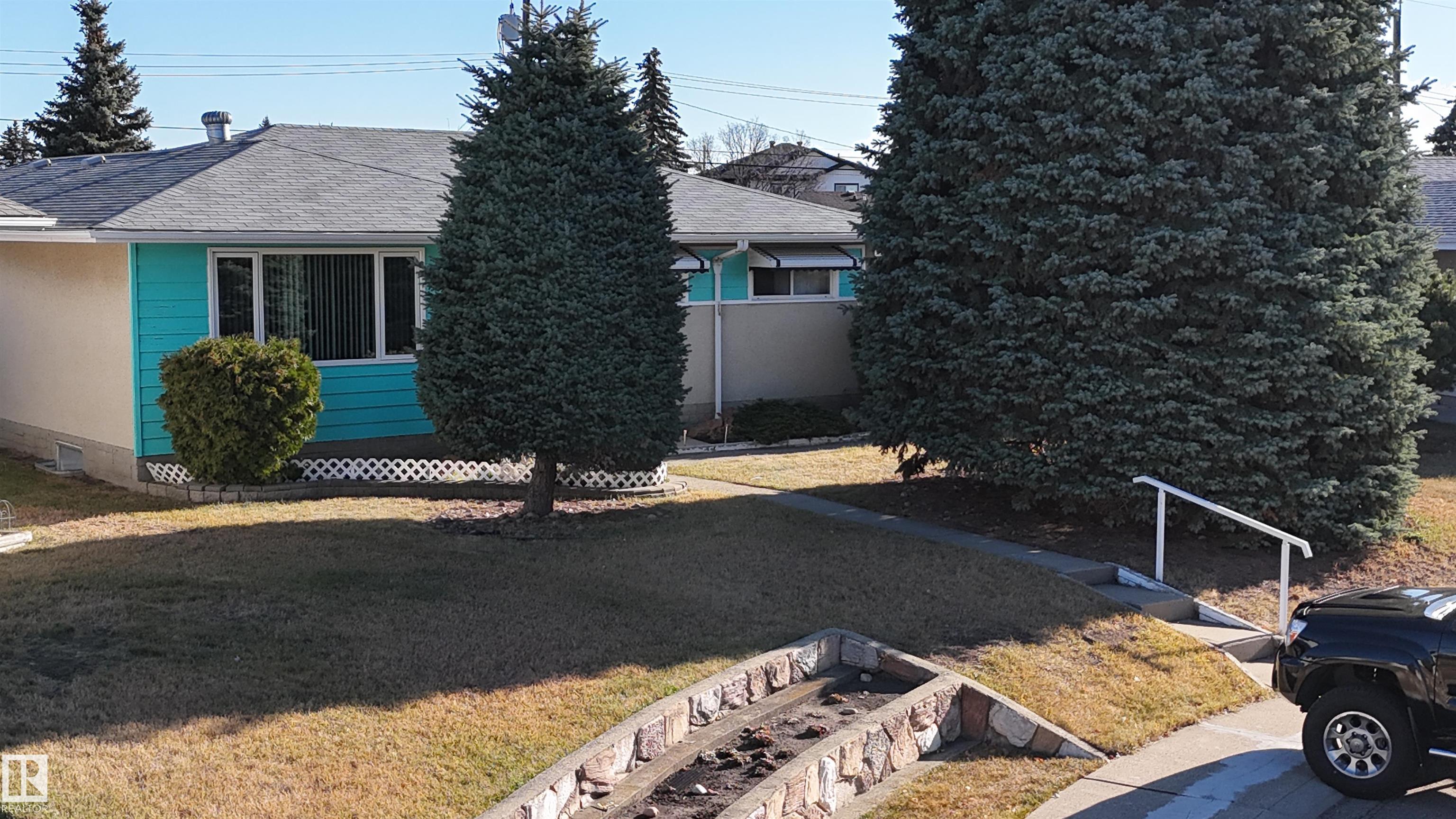 Delwood Real Estate Listing, Edmonton, AB T5C 0N1