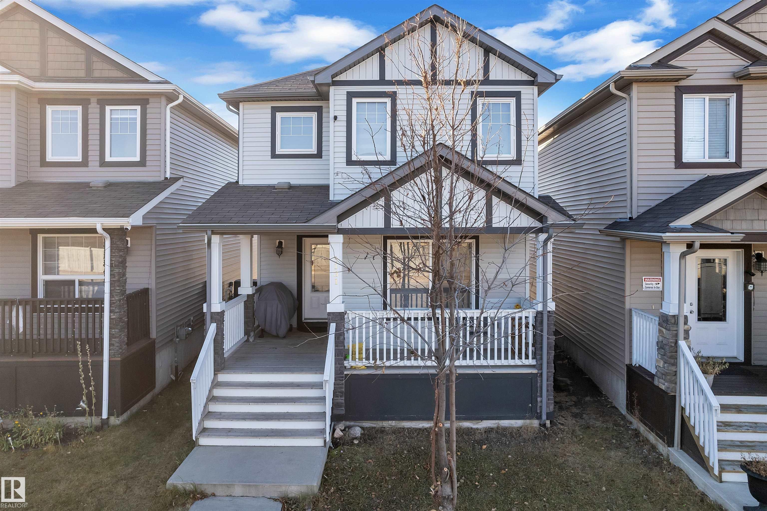 Photo for MLS®# E4464981 - home for sale at 3131 14 Avenue Northwest, Laurel, Edmonton AB