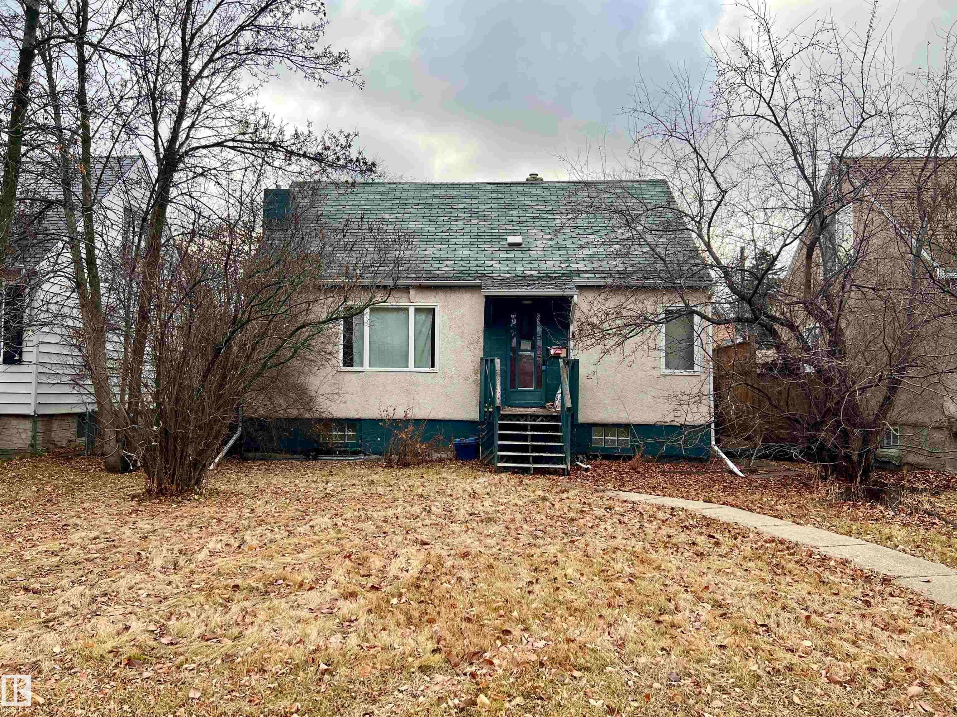 Single Family Property for Sale at 7238 112 Street Northwest, Edmonton: MLS®# E4465046