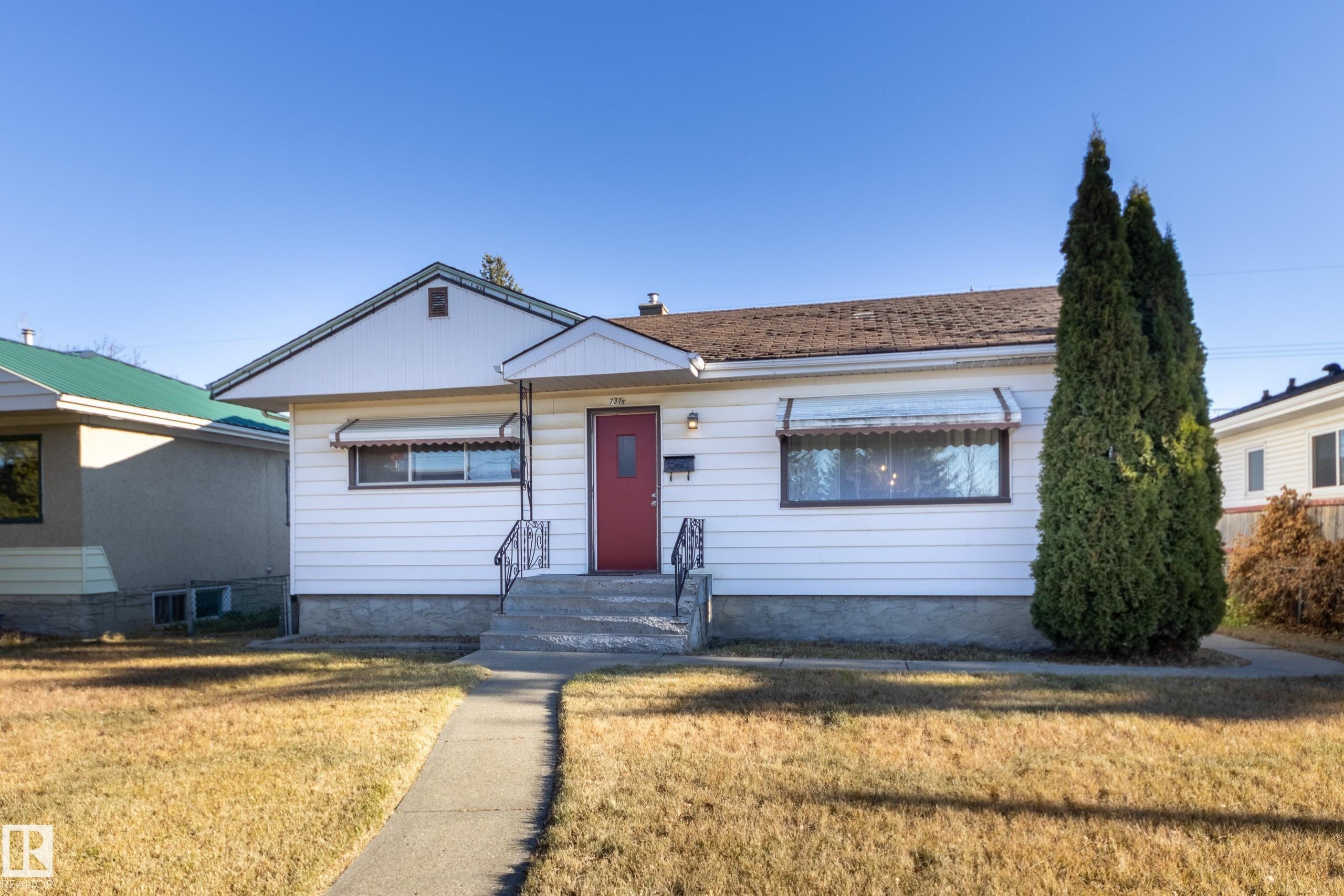 Edmonton Home for Sale: Single Family Listing in Avonmore