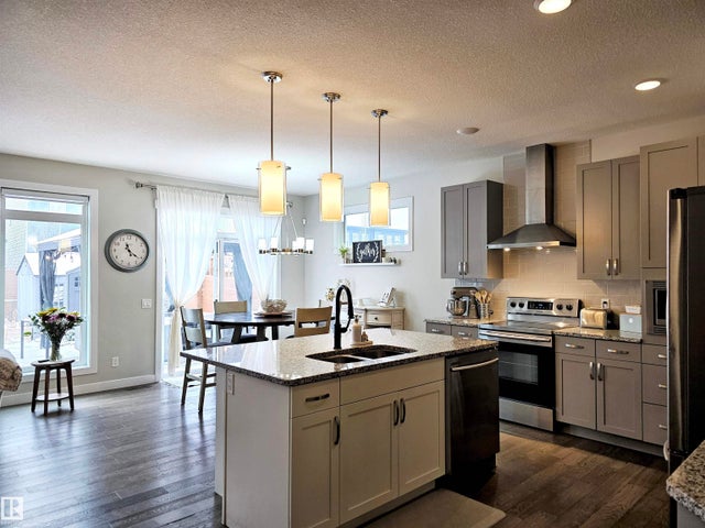 122 Joyal Way, St. Albert