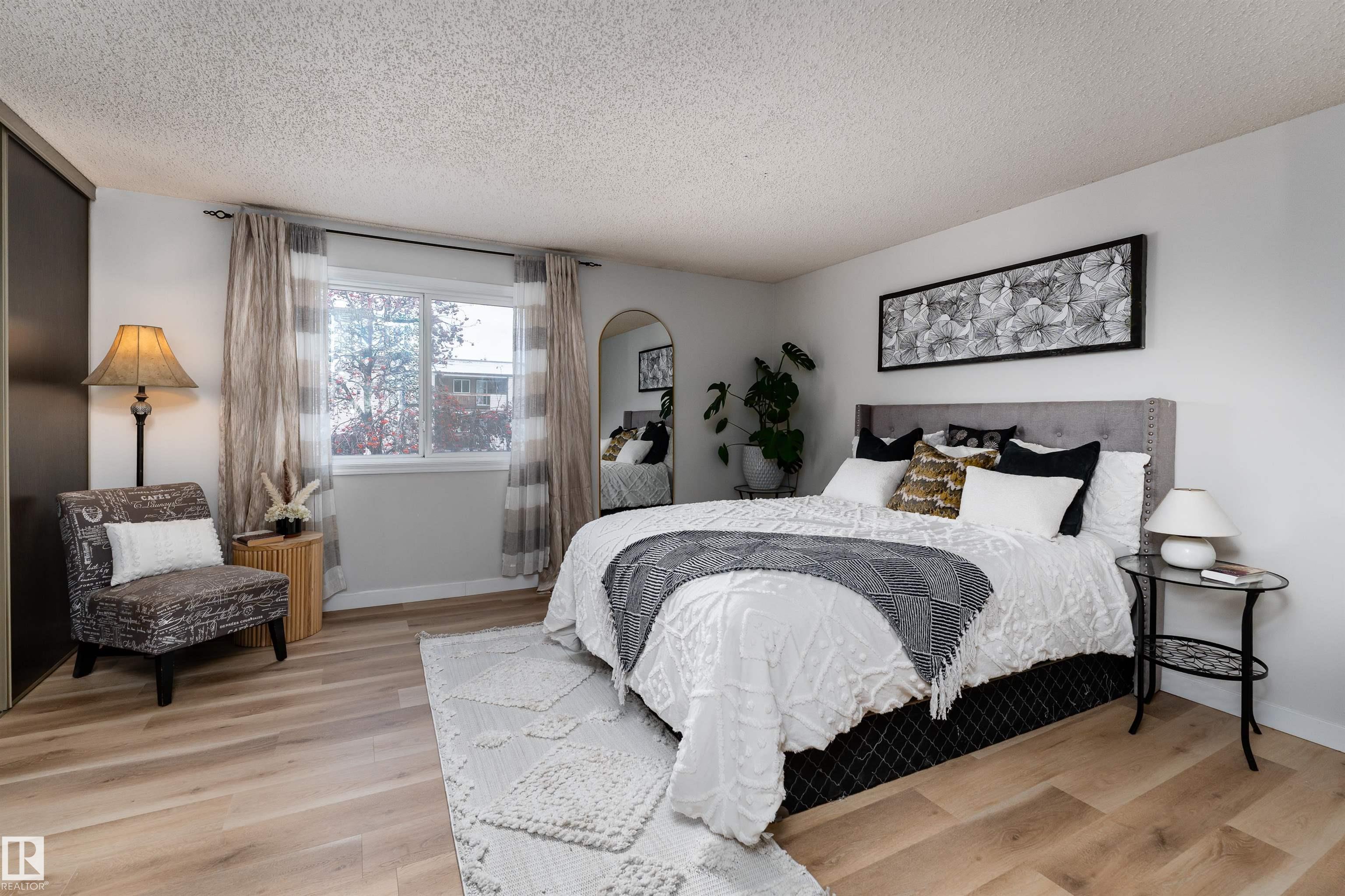 Edmonton Real Estate: Condo / Townhouse Property for Sale in Hairsine