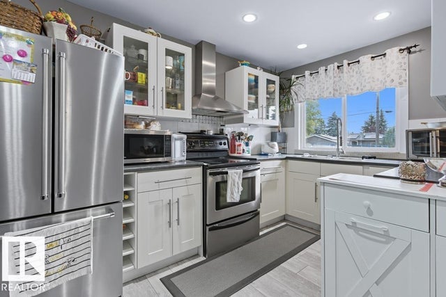 9211 69 Street, Edmonton