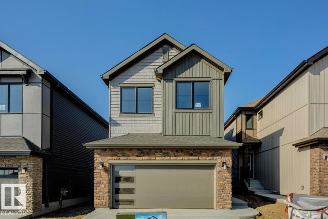8 Chartres Close, St. Albert
