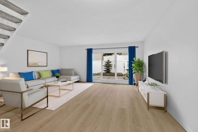 3f Meadowlark Village, Edmonton