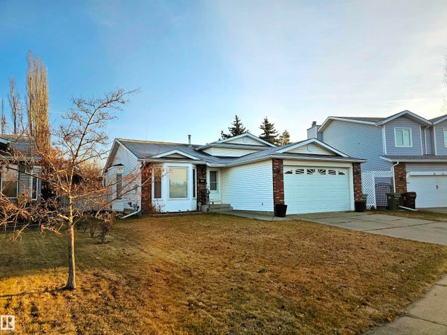 8 Daniel Place, St. Albert