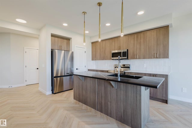 37 Chartres Close, St. Albert