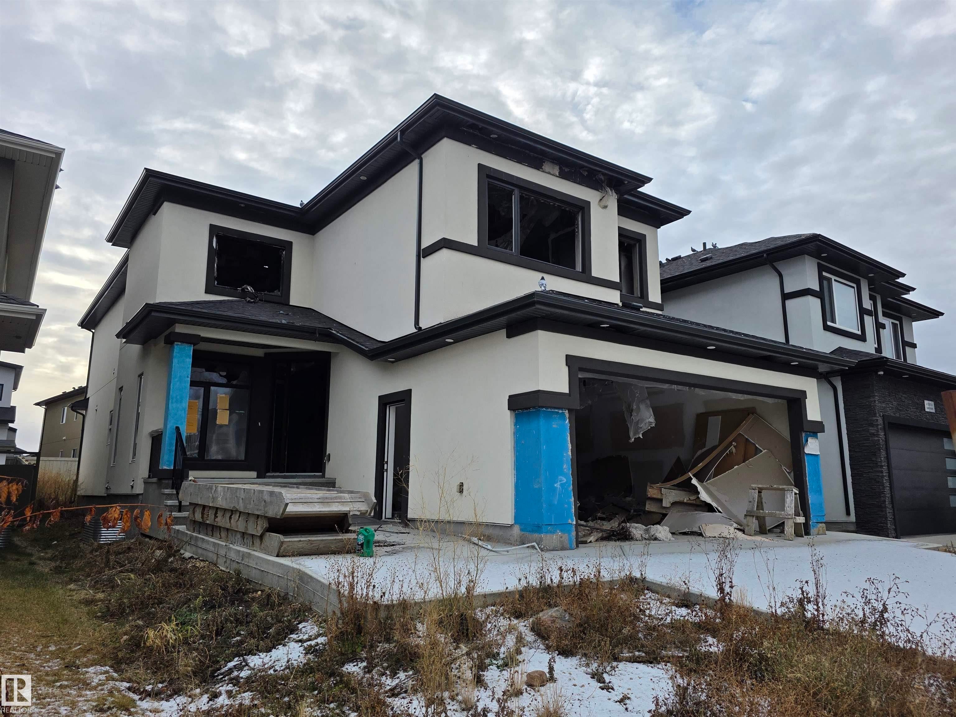 Edmonton Real Estate: Single Family Property for Sale in Laurel