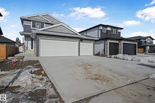 76 Maple Crescent, Gibbons