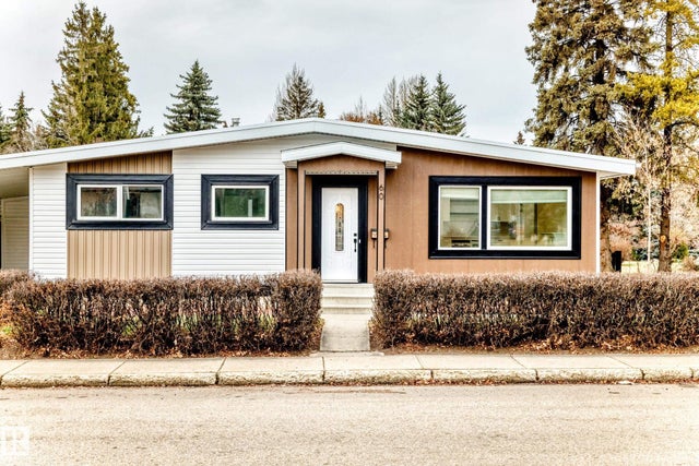 60 Sunset Boulevard, St. Albert