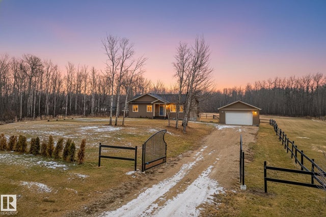 211 55108 Rge Road 15, Rural Lac Ste. Anne County