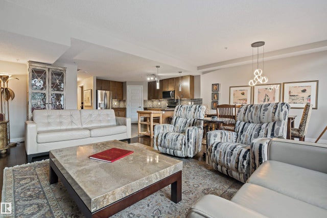 5151 Windermere Boulevard, Edmonton