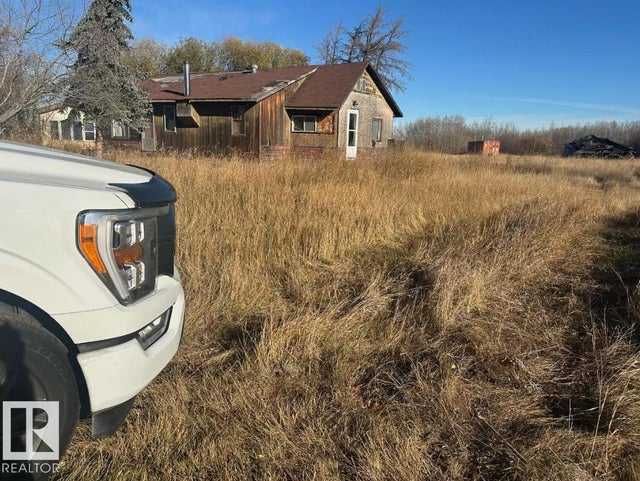 4904 51 Avenue, Opal