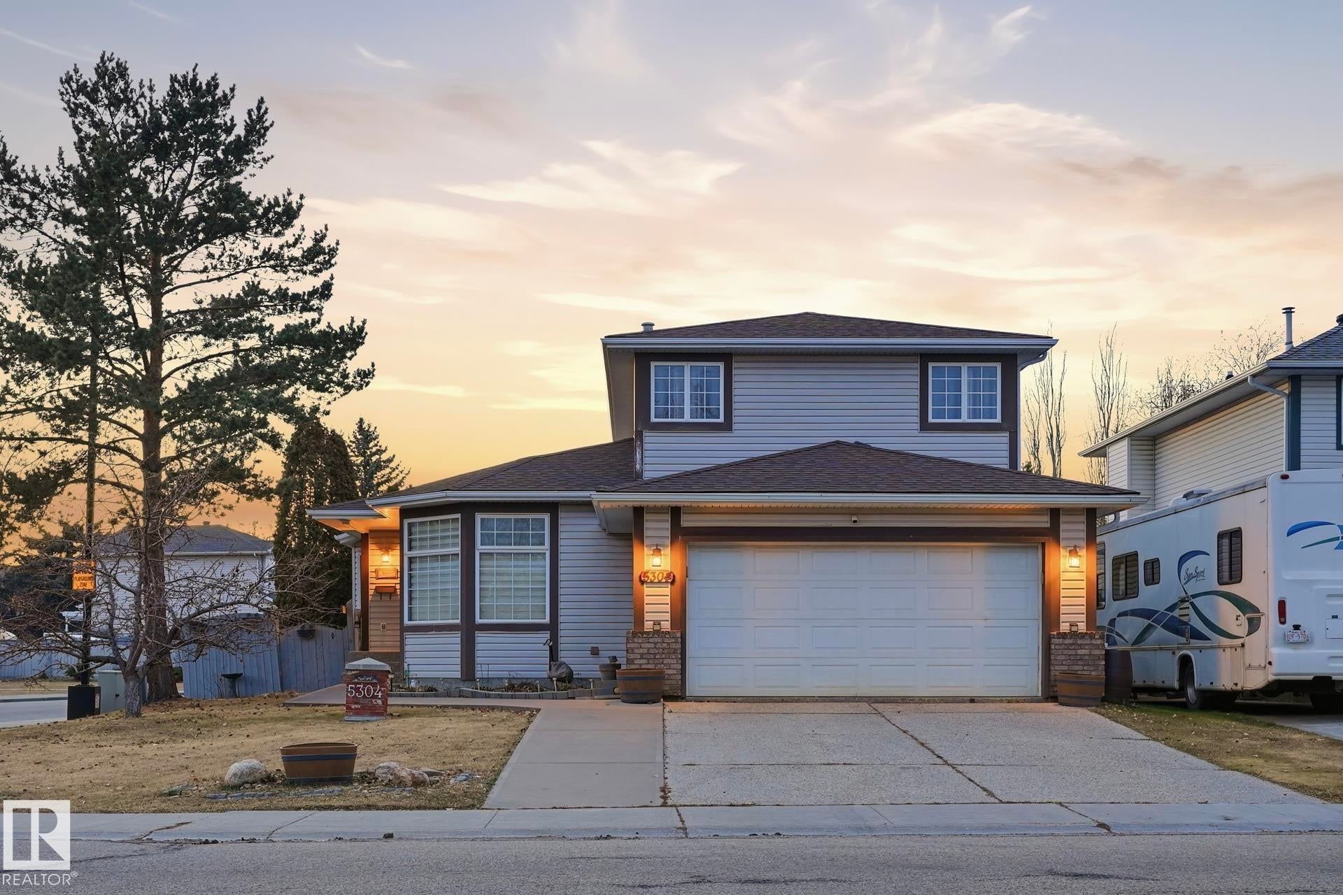 Home for Sale Located at 5304 190 Street Northwest, Edmonton, AB